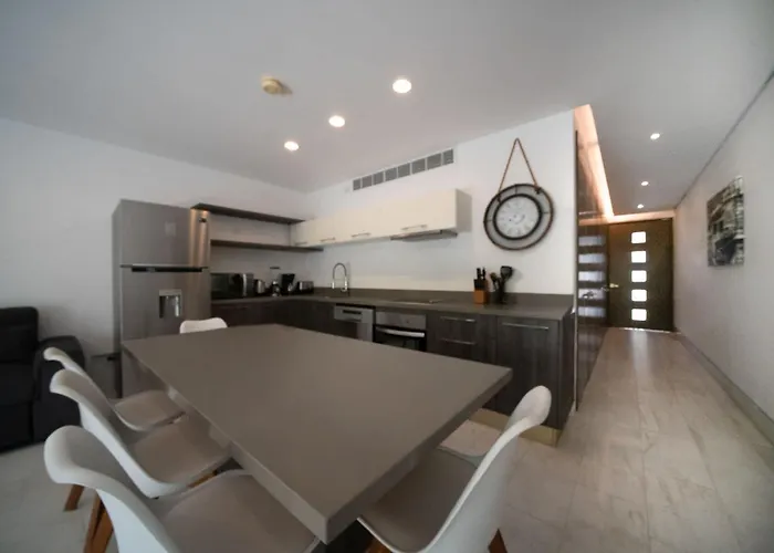 1br On Calle 38 - Pet Friendly, Pools & Gym Playa del Carmen