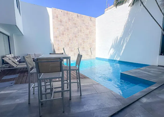 1br On Calle 38 - Pet Friendly, Pools & Gym * Playa del Carmen